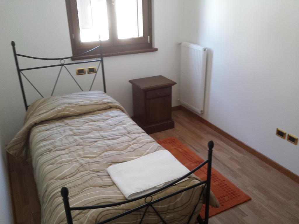 Farmstay Alloggio Cort Di Branc Povoletto Habitación foto